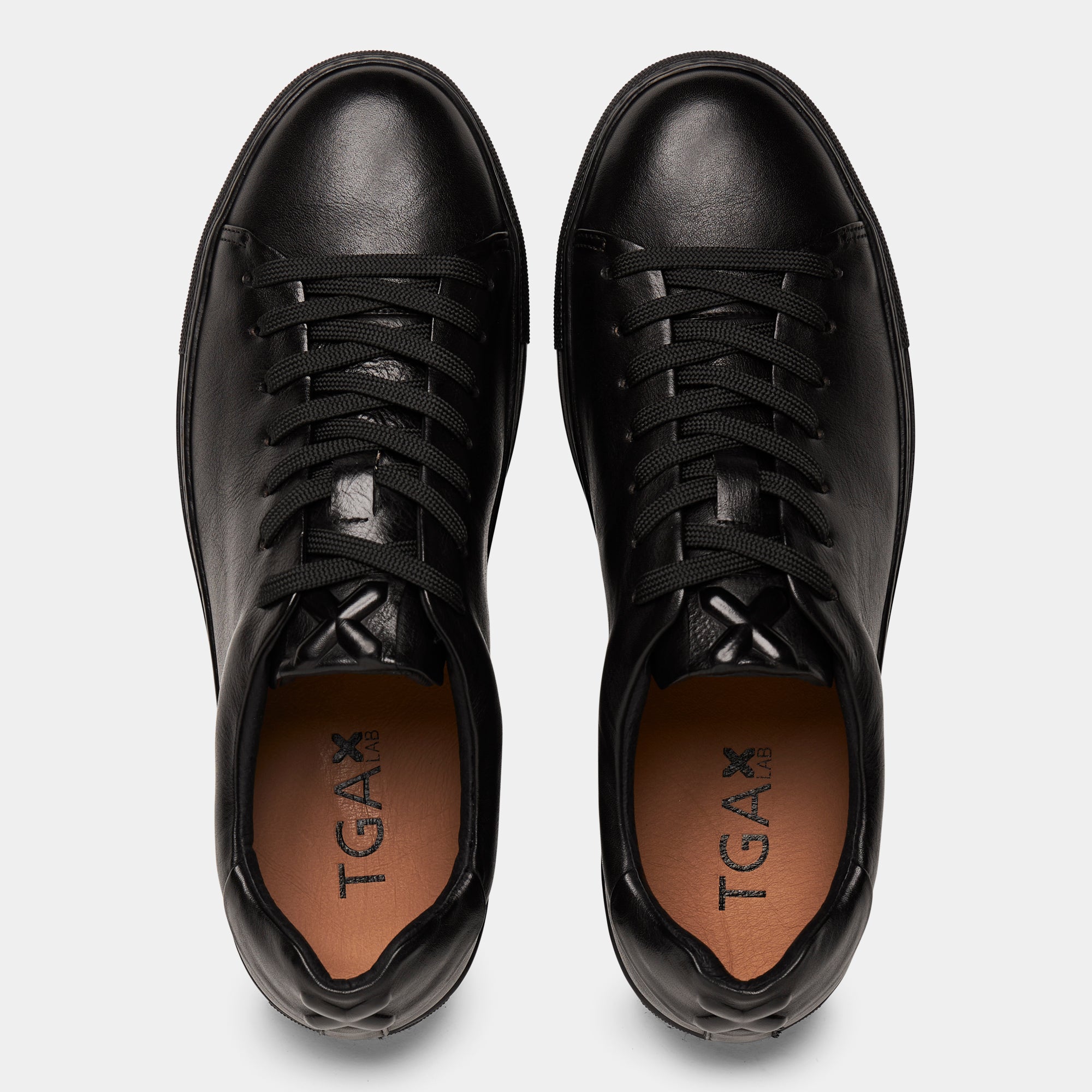 TGA xLAB 120 Sneaker laced Black