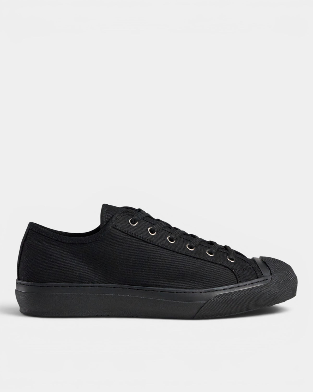 TGA xLAB 135 Sneaker laced Black