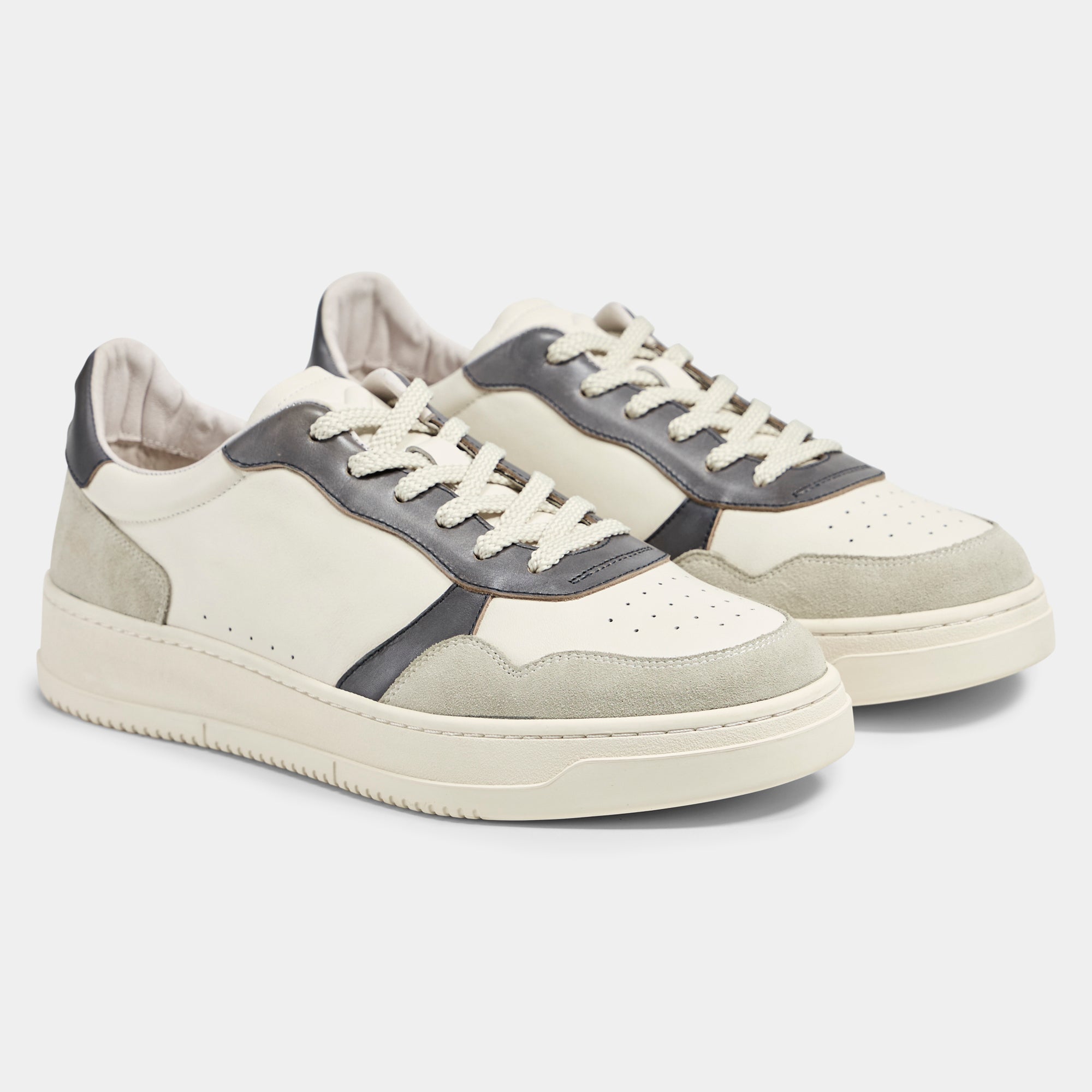 TGA xLAB 402 Sneaker laced Grey