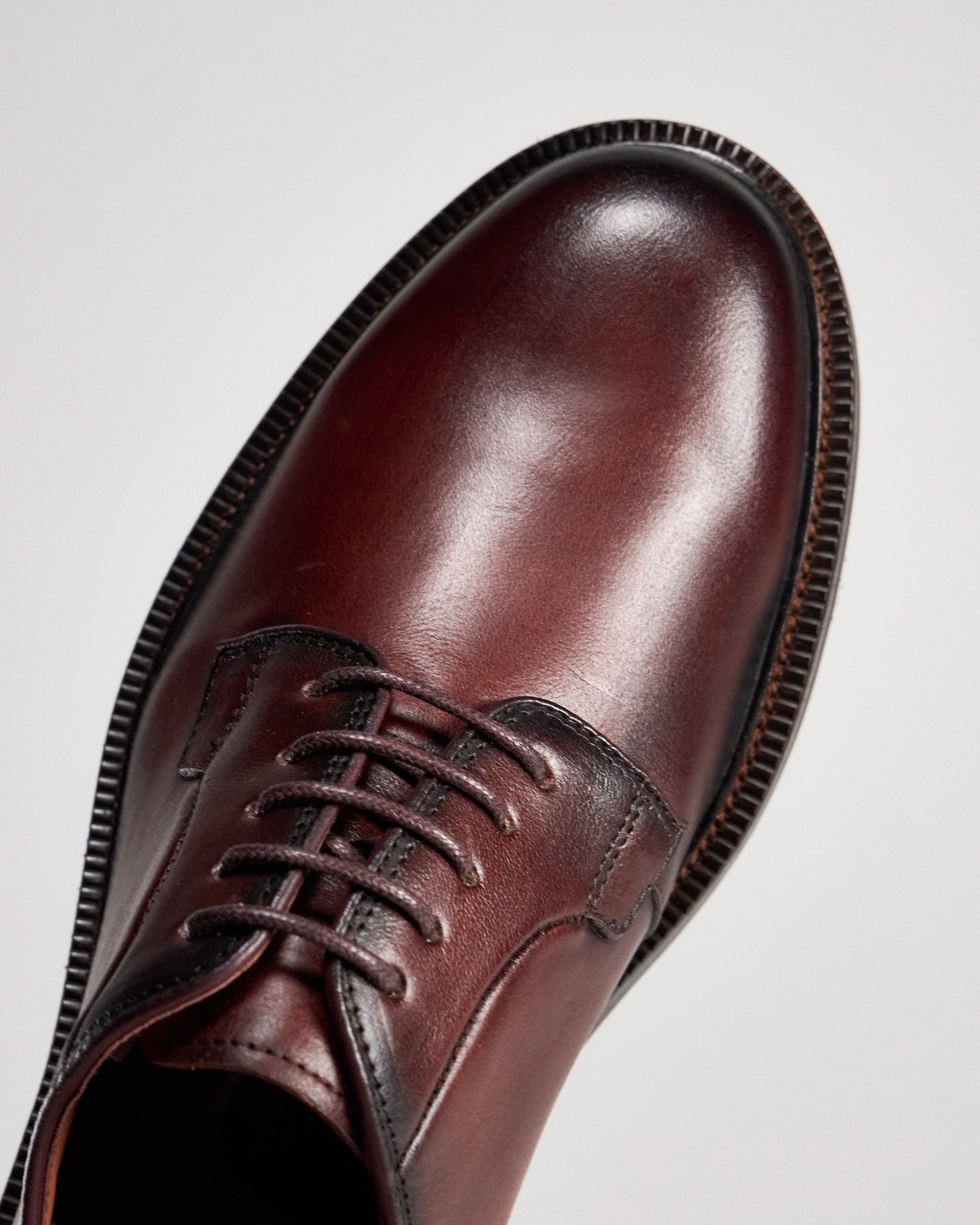 TGA by Ahler 5120 Derby shoe Burgundy