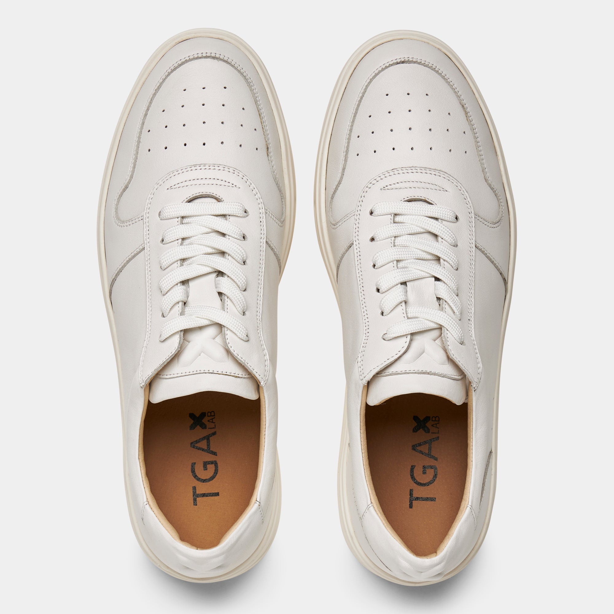 TGA xLAB 520 Sneaker laced White