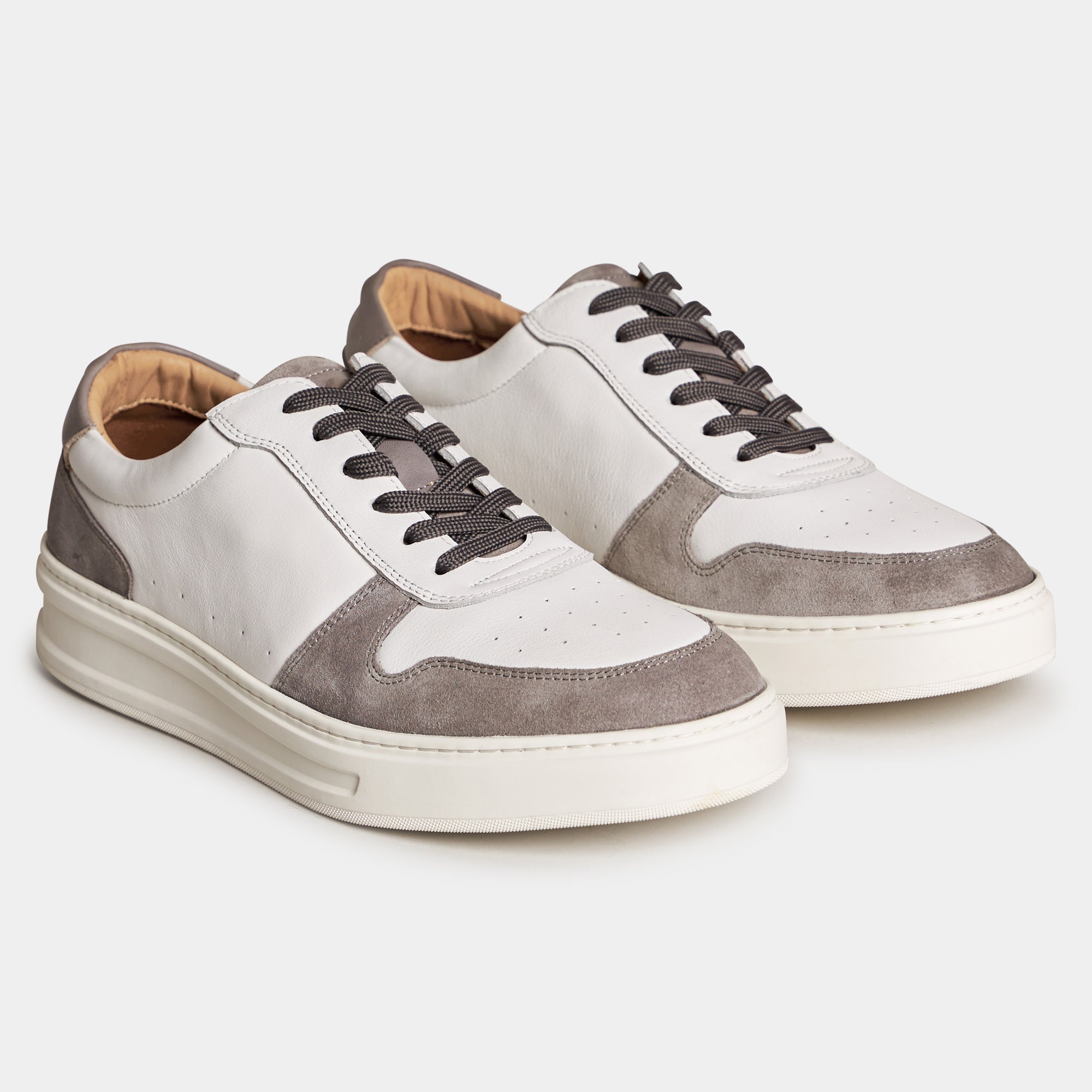 TGA xLAB 530 Sneaker laced Grey