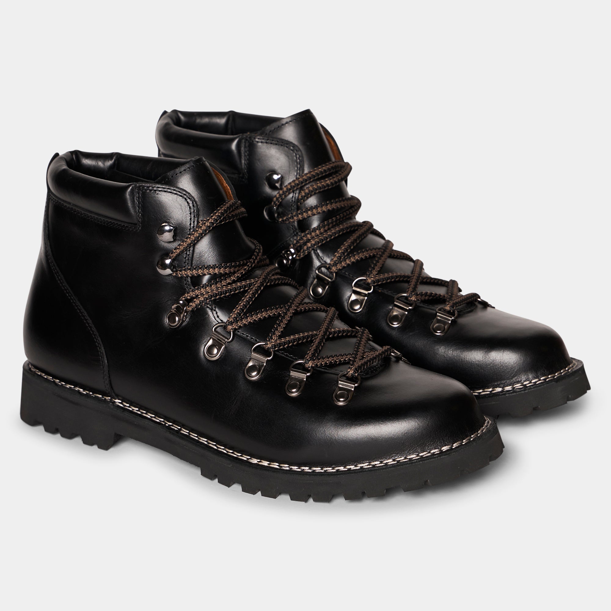 TGA by Ahler 7000 Laced boot Black