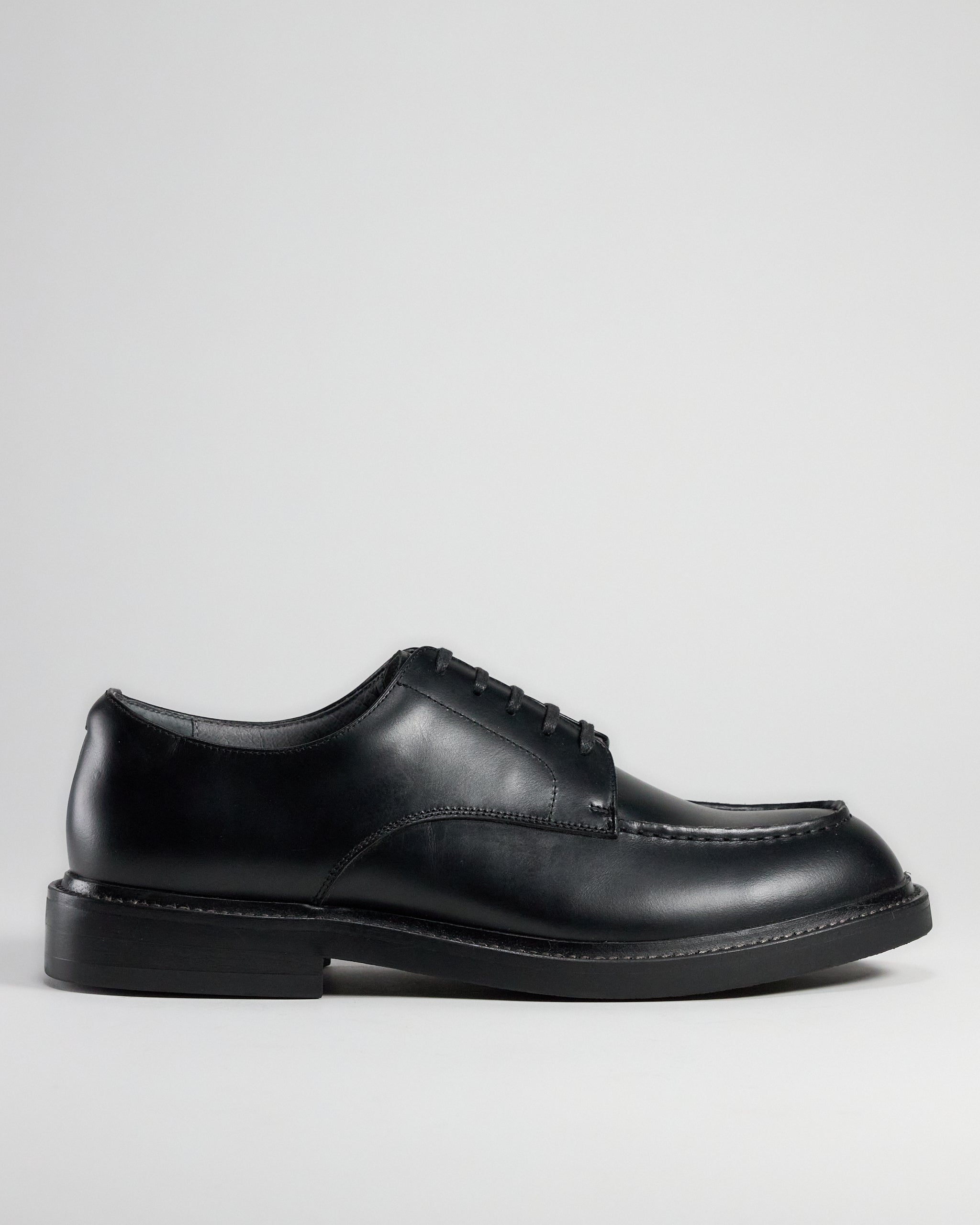 TGA xLAB 820 Derby shoe Black
