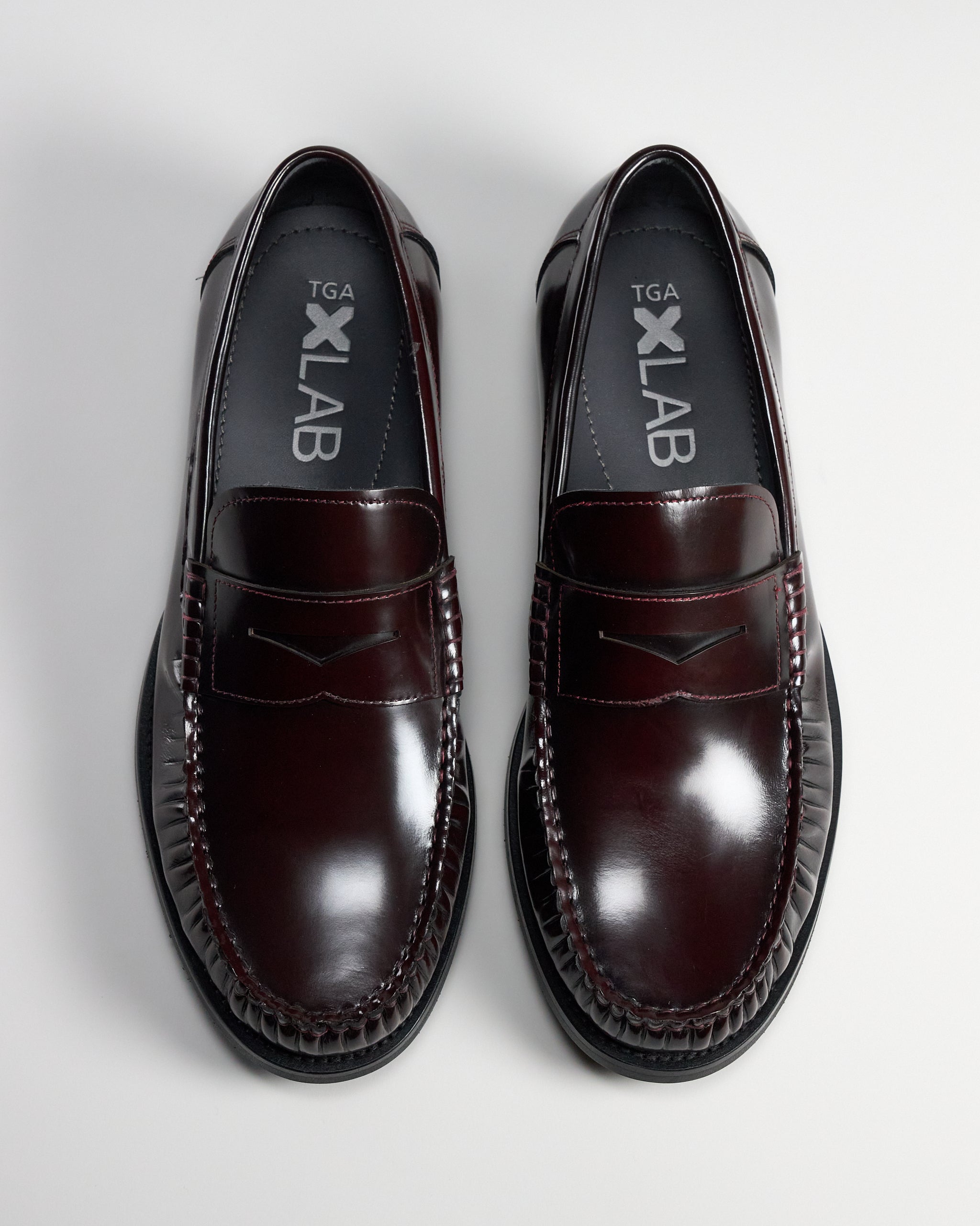 TGA xLAB 883 Loafer Burgundy