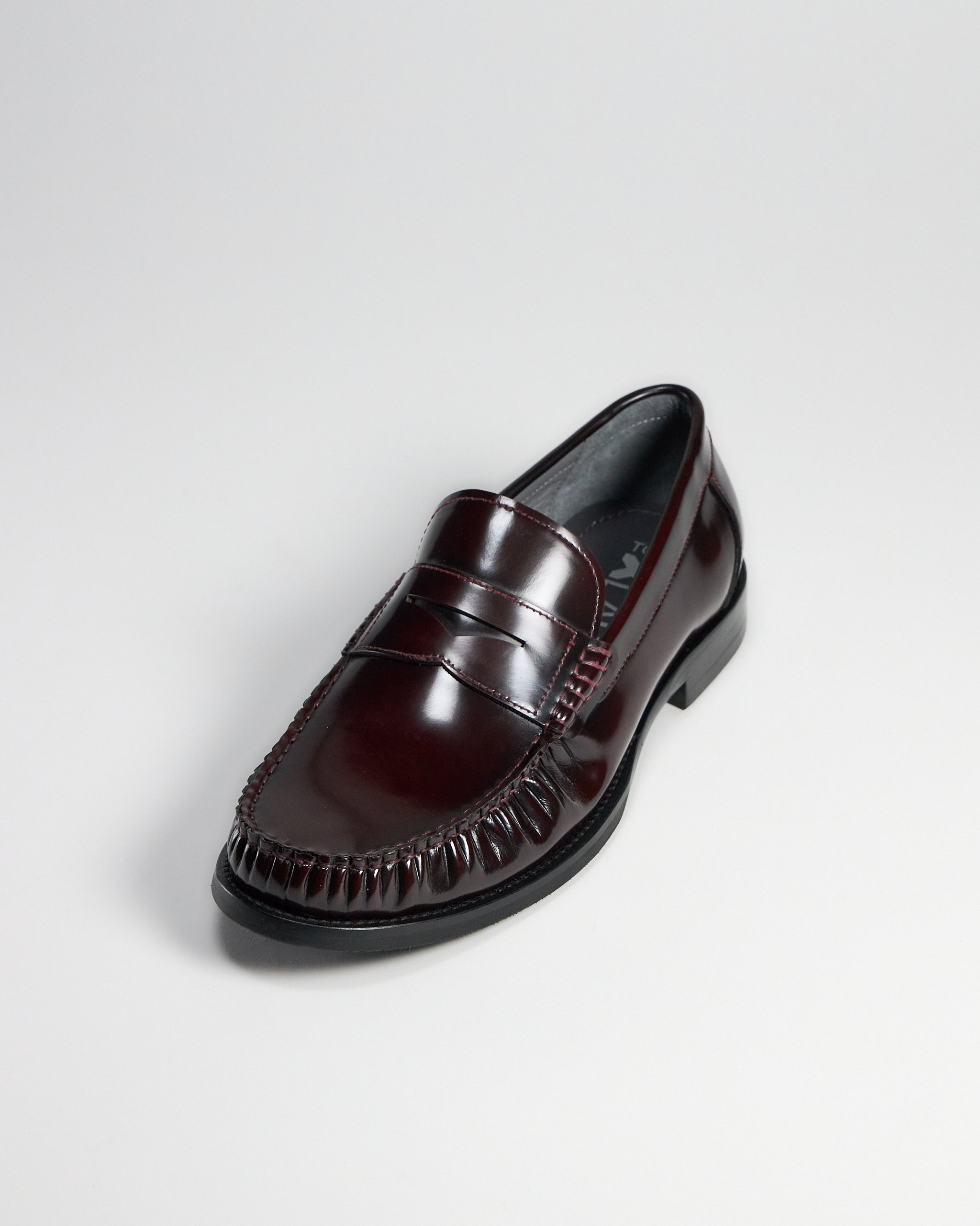TGA xLAB 883 Loafer Burgundy