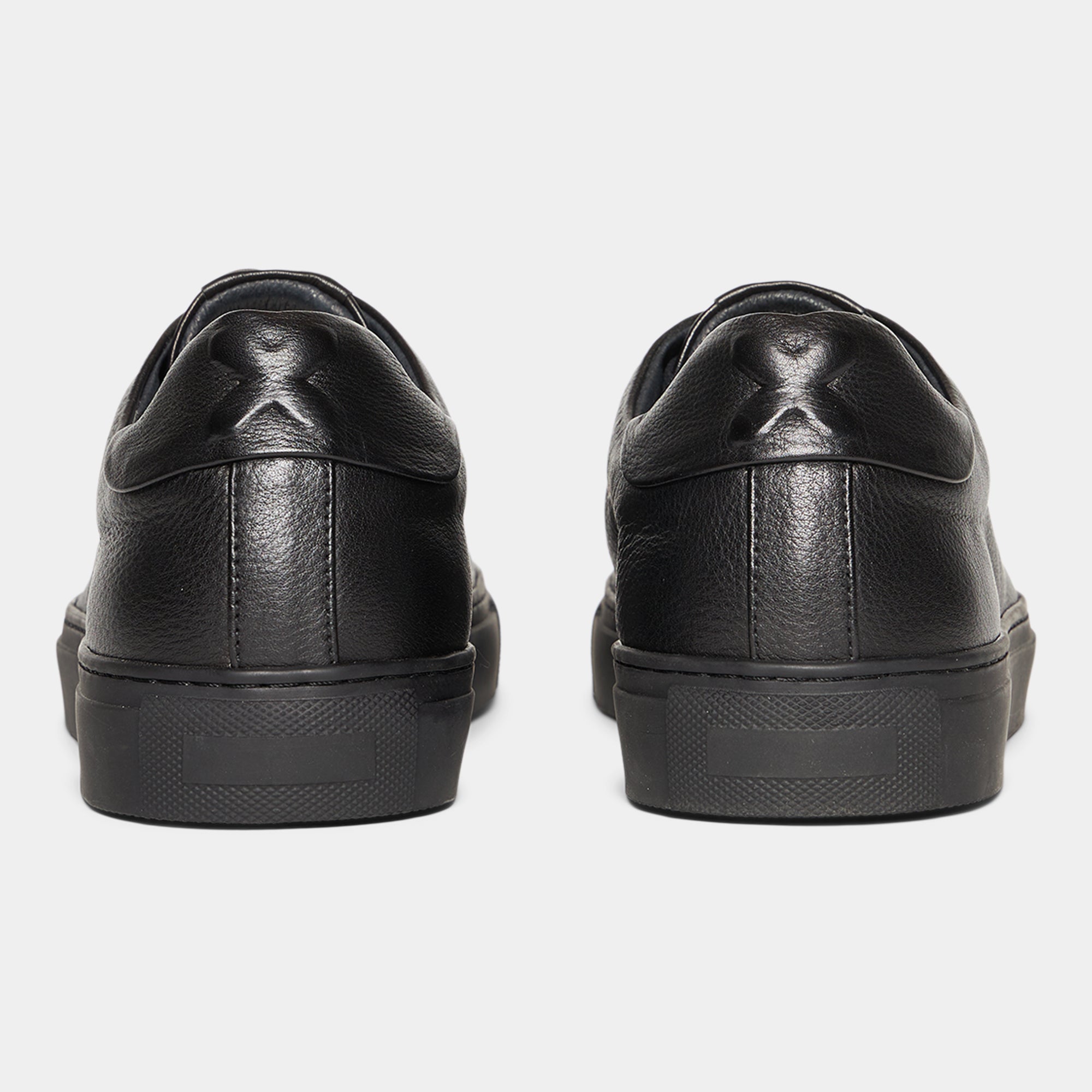 TGA xLAB 740 Sneaker laced Black