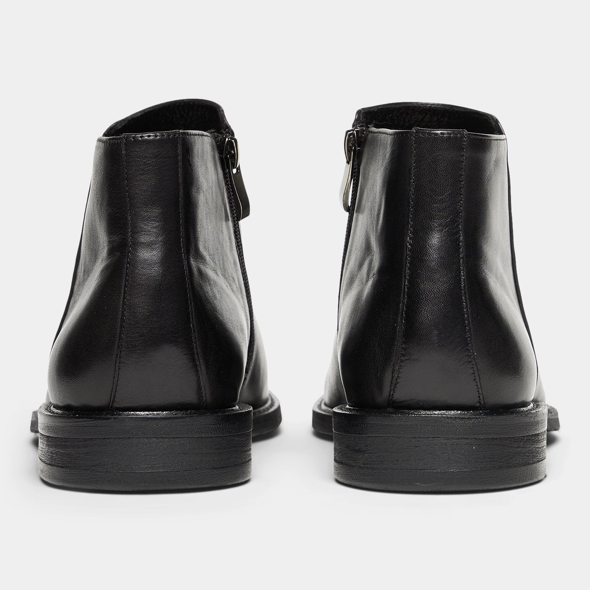 TGA by Ahler 9950 Zip Boot Black