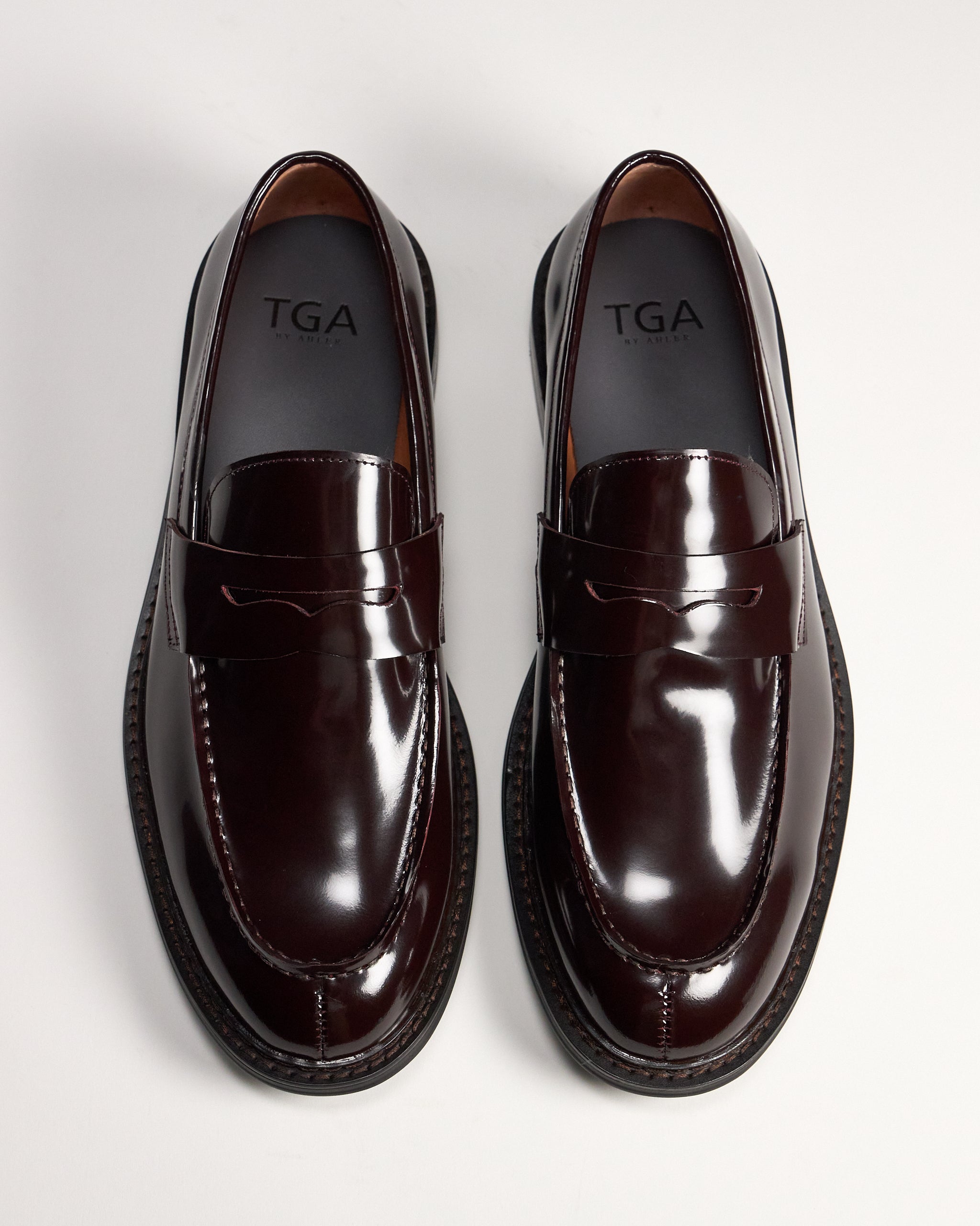 TGA by Ahler 2110 Loafer Burgundy