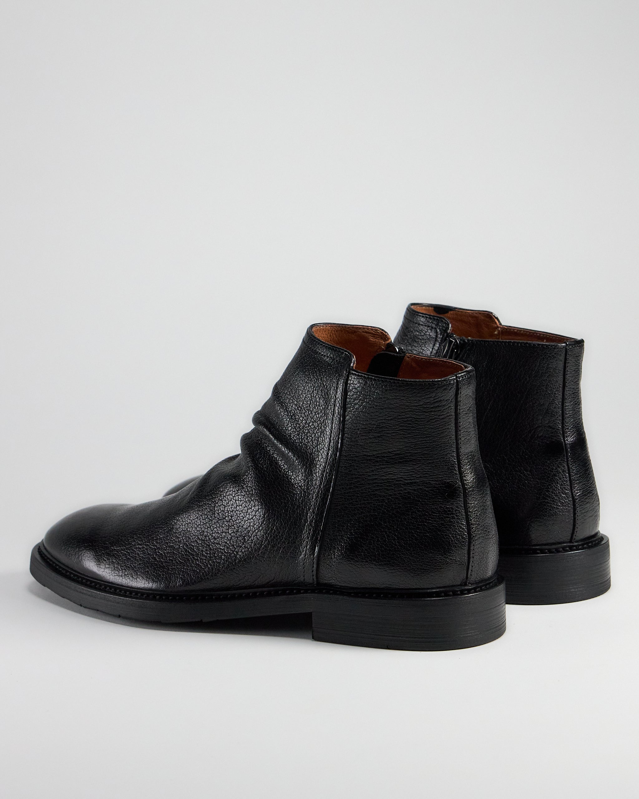 TGA by Ahler 3130 Zip Boot Black