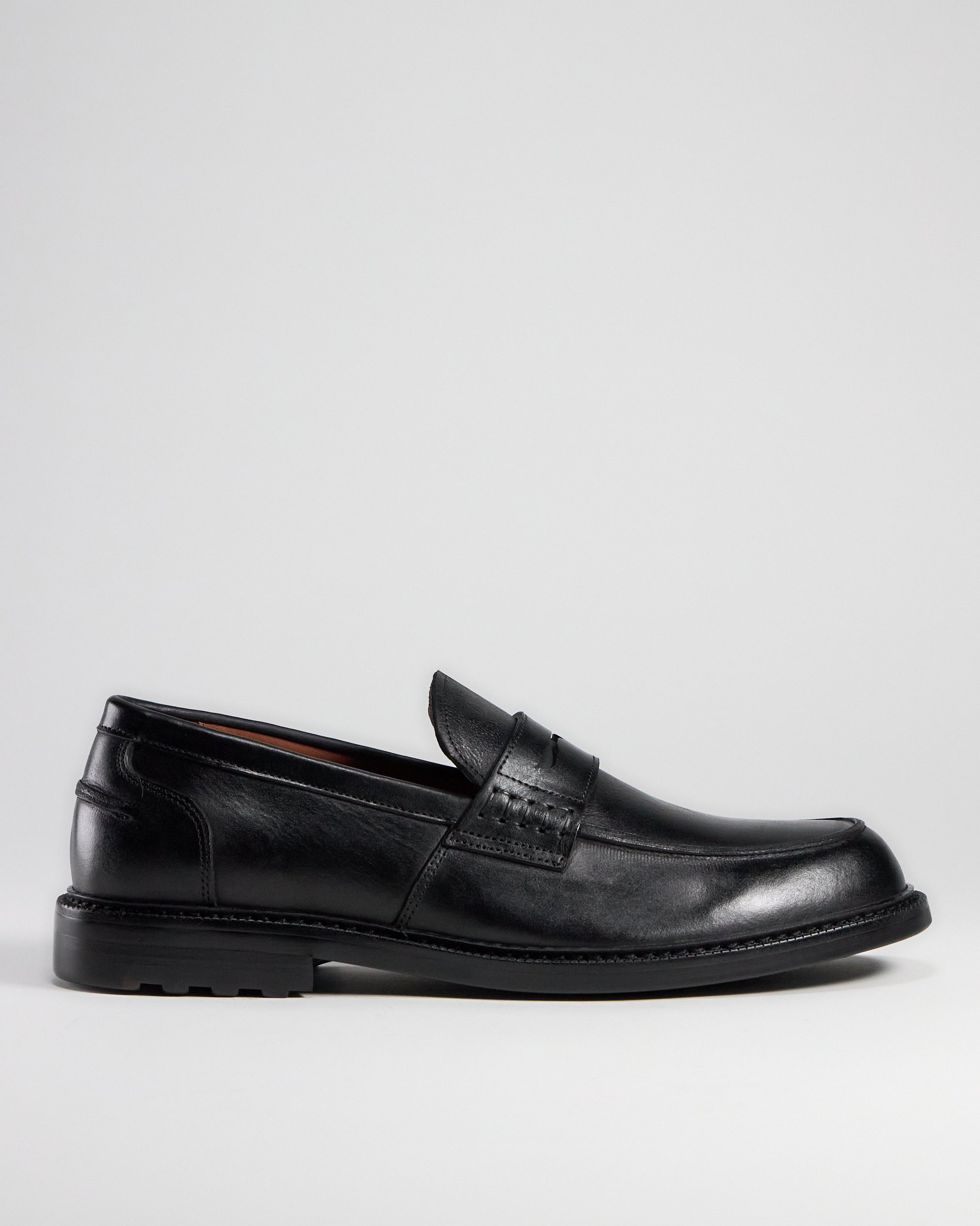 TGA by Ahler 5130 Loafer Black