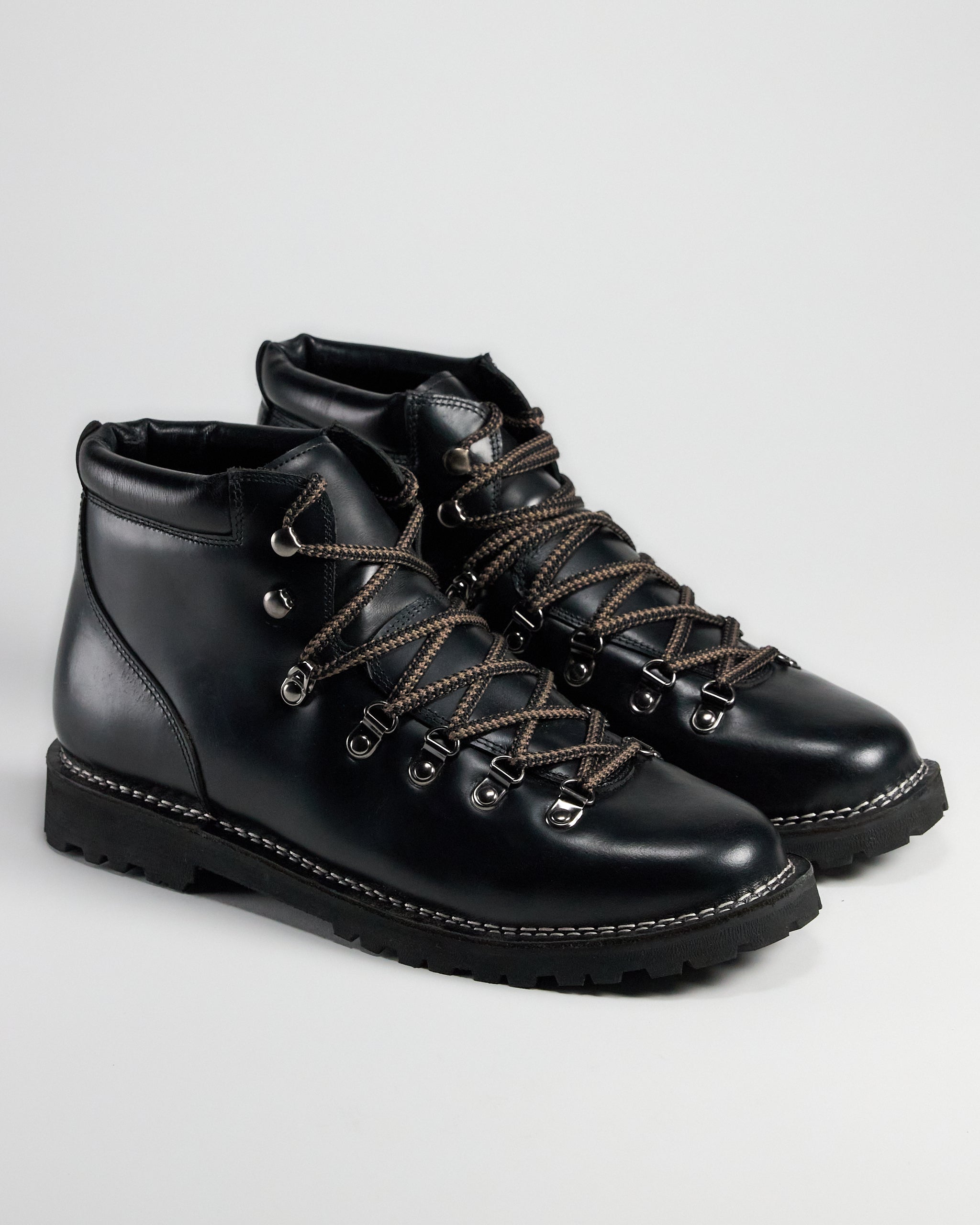TGA by Ahler 7000 Laced boot Black