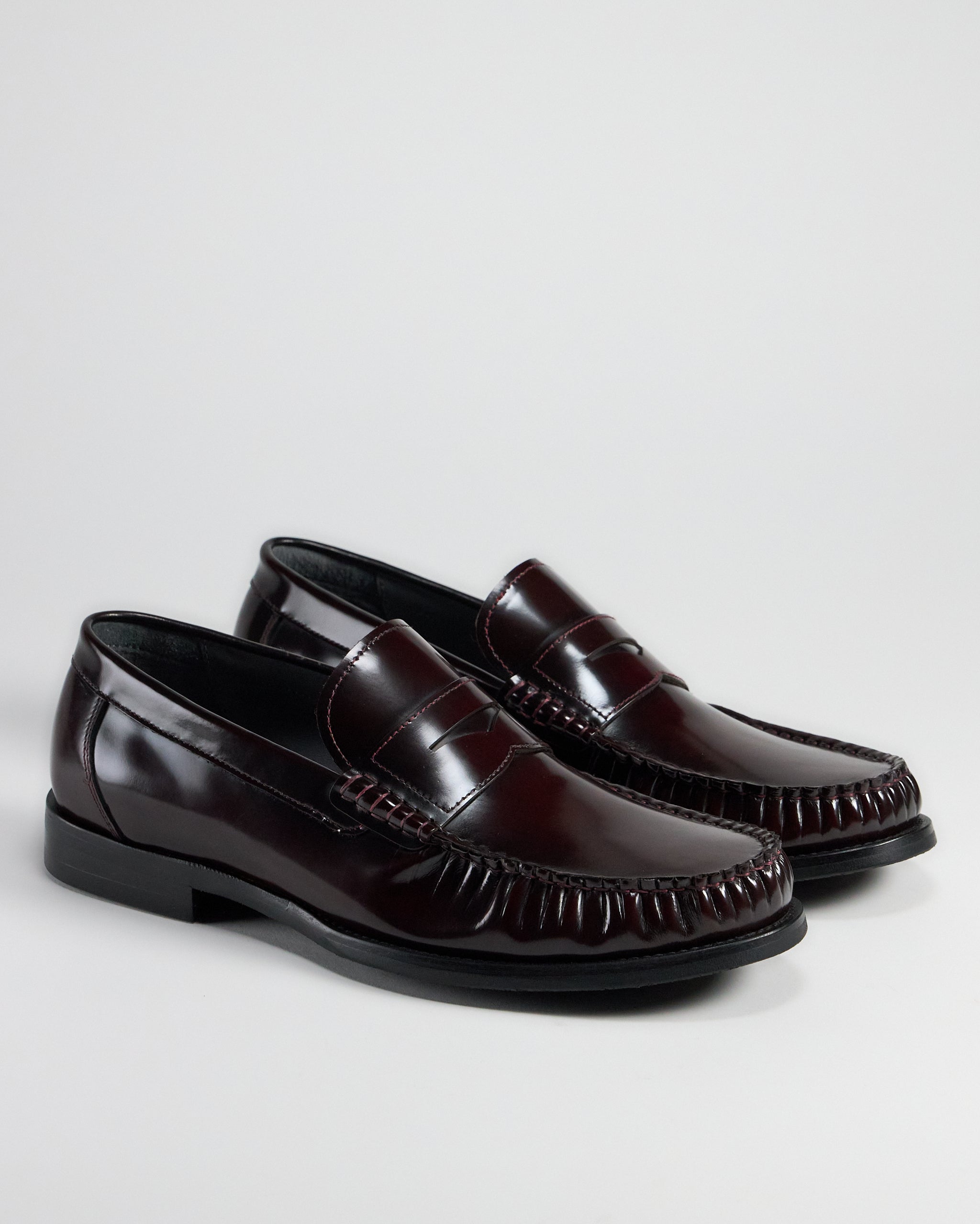 TGA xLAB 883 Loafer Burgundy