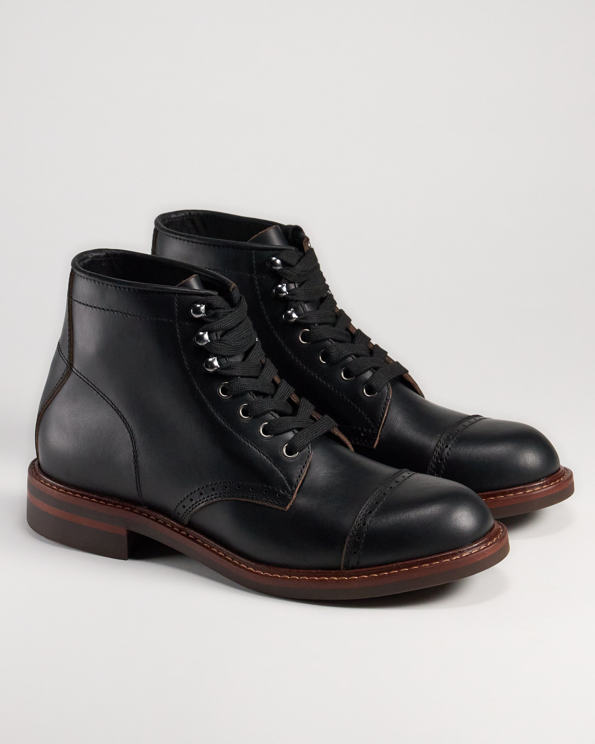 TGA xLAB 940 Laced boot Black
